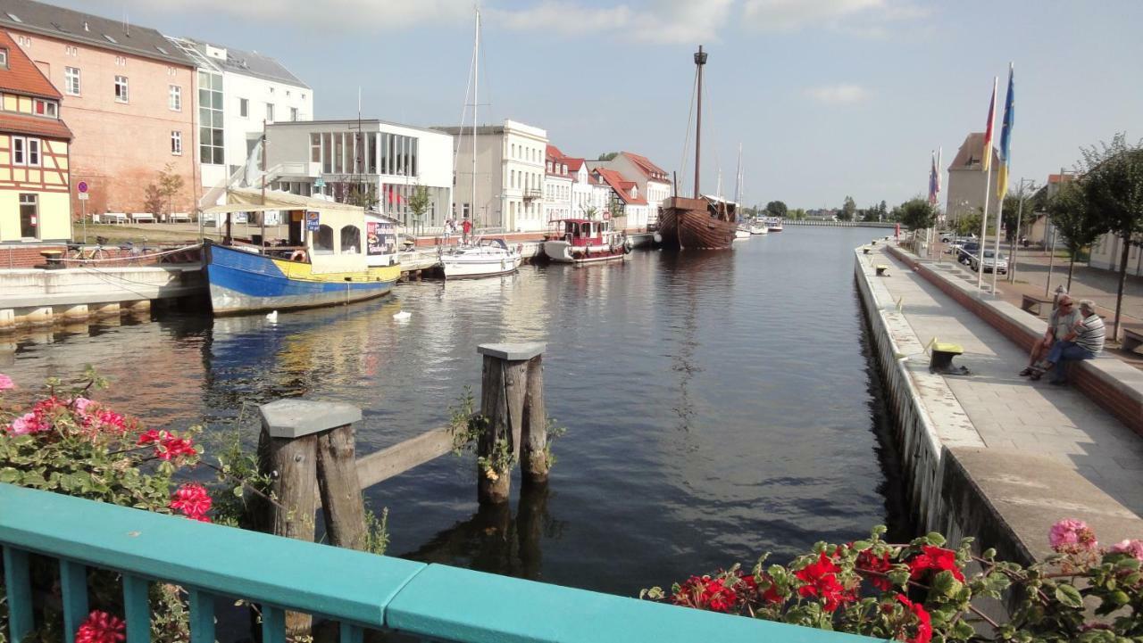 Fewo "Hafenblick" Ueckermünde Dış mekan fotoğraf